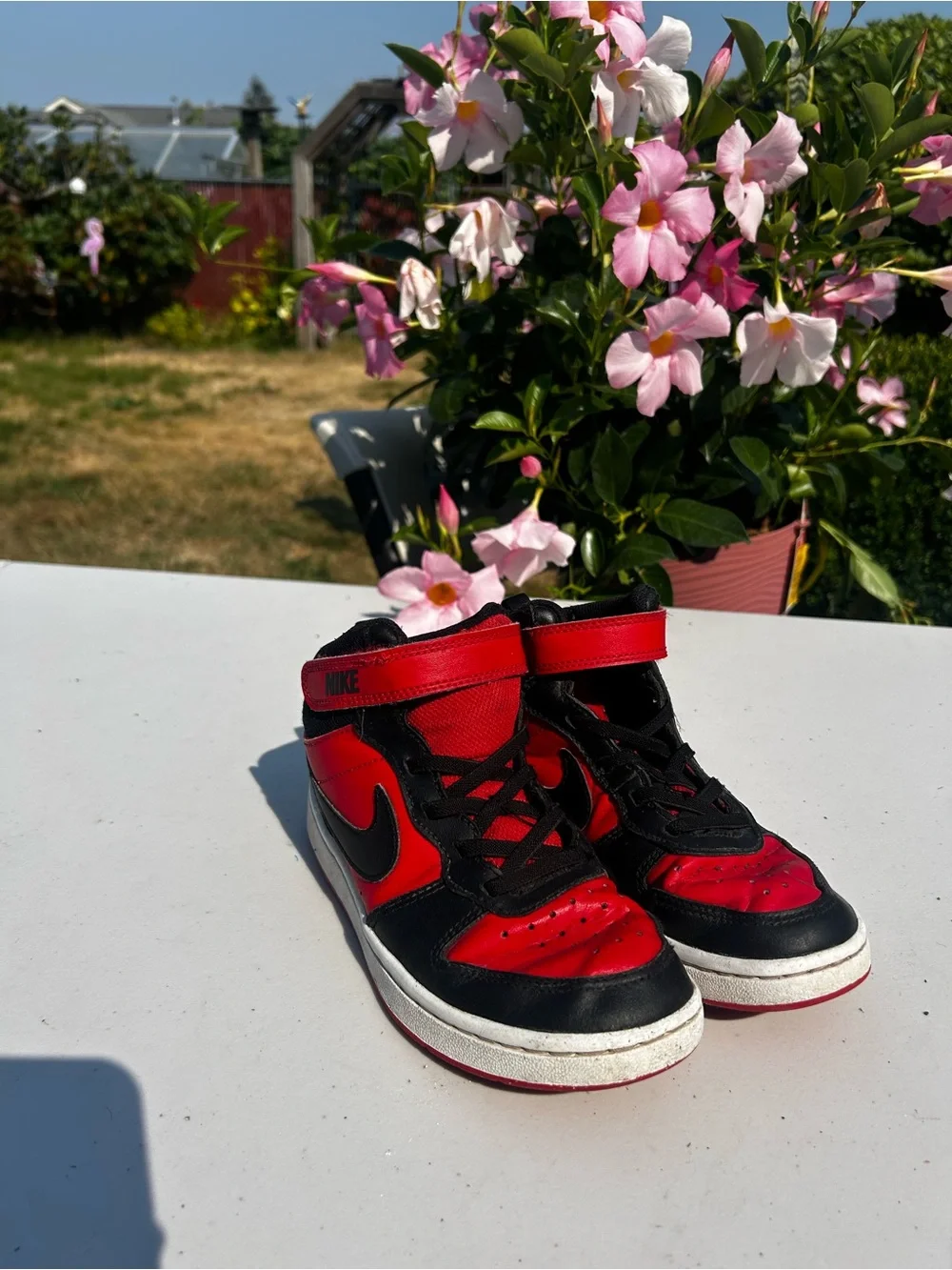 Nike court Mid2 Kids' Boy’s Red and Black High-Top Sneakers Size 1Y